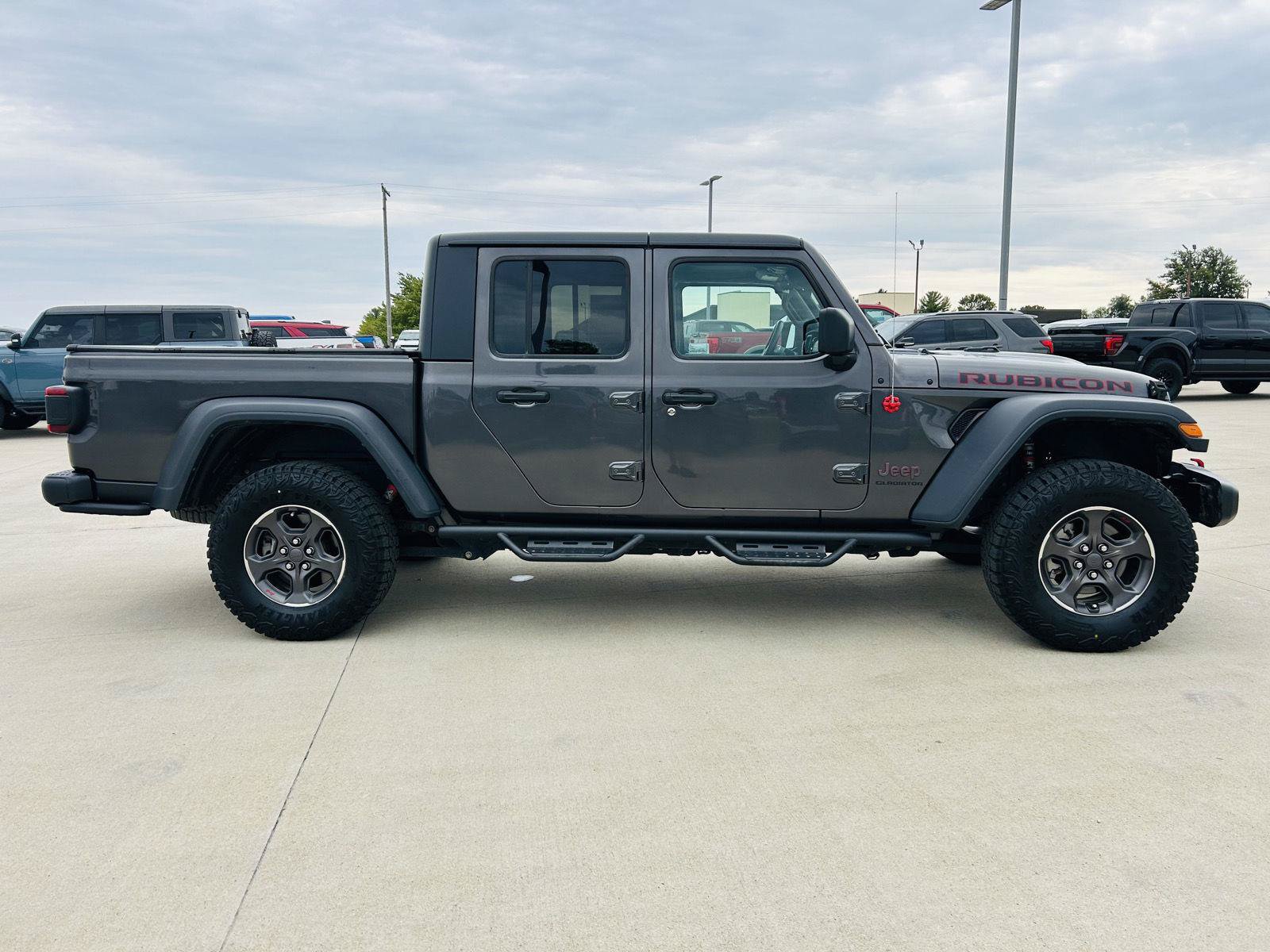 Used 2020 Jeep Gladiator Rubicon AWD/4WD image 38