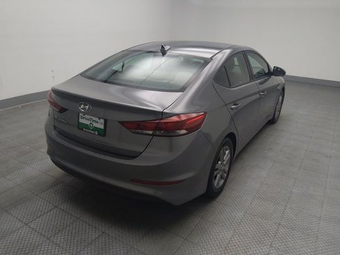 Used 2017 Hyundai Elantra SE w/ SE A/T Tech Package 03 FWD image 9