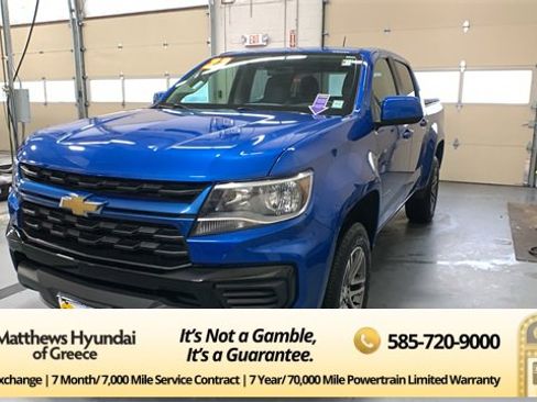 Used 2022 Chevrolet Colorado W/T w/ Custom Special Edition image 2