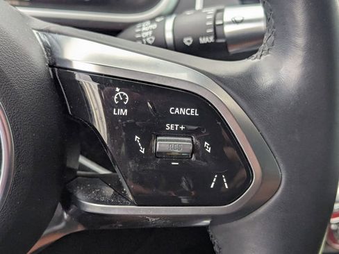 Used 2020 Jaguar I-PACE SE image 16