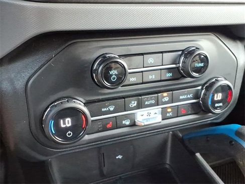 Used 2023 Ford Bronco Black Diamond image 27