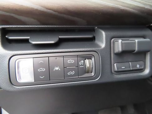 Used 2025 GMC Sierra EV Denali AWD/4WD image 38