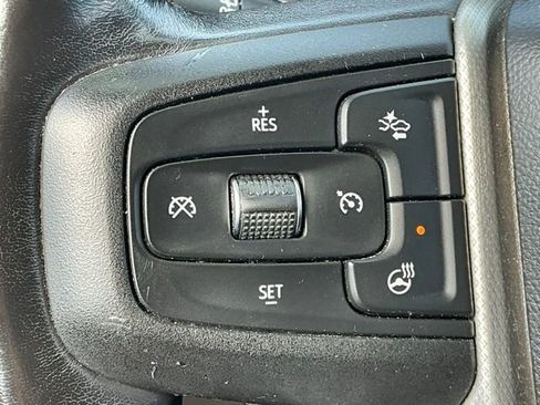 Used 2021 GMC Yukon Denali w/ Advanced Technology Package image 18