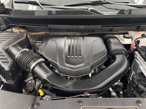 Used 2024 Chevrolet Traverse LT w/ Trailering Package image 41