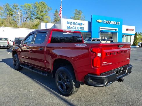Used 2019 Chevrolet Silverado 1500 Custom Trail Boss w/ Custom Convenience Package AWD/4WD image 4