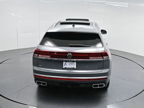 Used 2024 Volkswagen Atlas Cross Sport SEL R-Line image 63