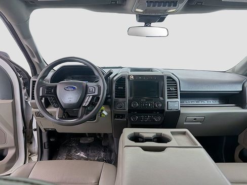 Used 2022 Ford F250 XL w/ Power Equipment Group image 22