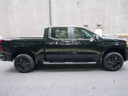 Used 2025 Chevrolet Silverado 1500 LT Trail Boss w/ Convenience Package II AWD/4WD image 9
