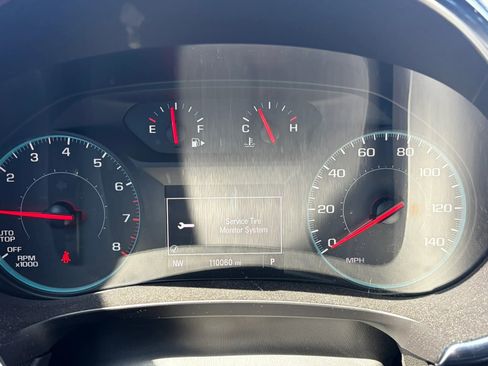 Used 2018 Chevrolet Malibu LT FWD image 17