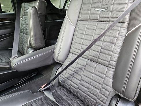 Used 2023 Cadillac Escalade ESV Sport Platinum image 16