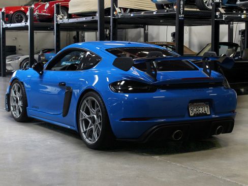 Used 2023 Porsche 718 Cayman GT4 RS image 5