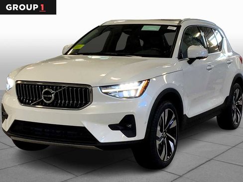 New 2025 Volvo XC40 B5 Ultra w/ Protection Package Premier image 1