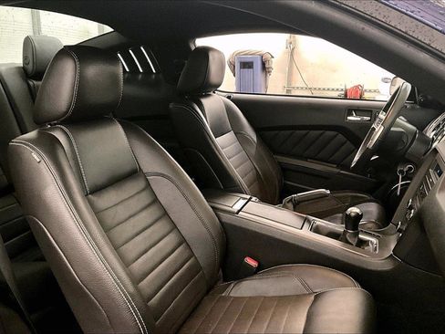 Used 2012 Ford Mustang GT Premium w/ Brembo Brake Pkg image 8