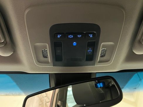 Used 2018 Toyota Camry XSE FWD image 9