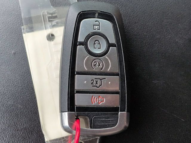 Used 2021 Ford Explorer XLT w/ Equipment Group 202A RWD image 28