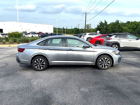 Used 2024 Volkswagen Jetta S FWD image 6