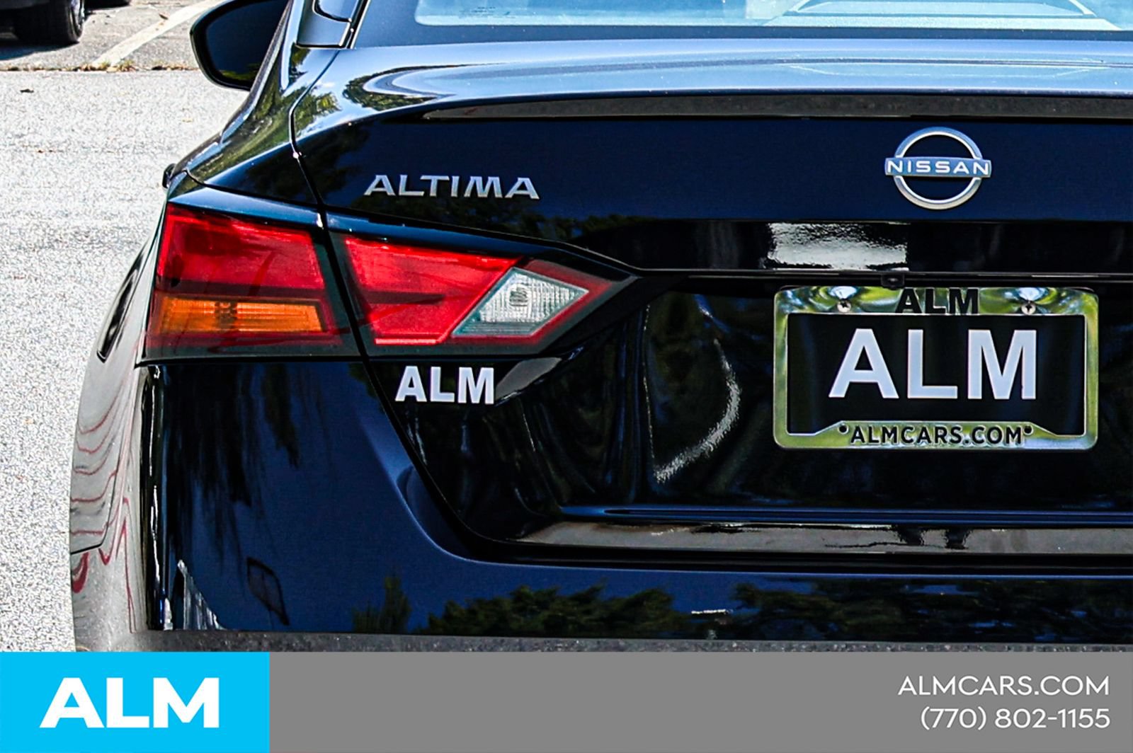 Used 2024 Nissan Altima 2.5 SV FWD image 13