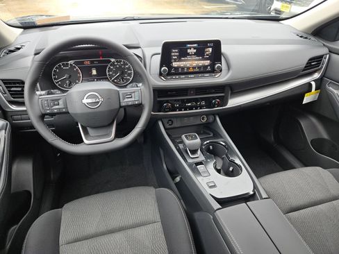 New 2026 Nissan Rogue SV FWD image 13