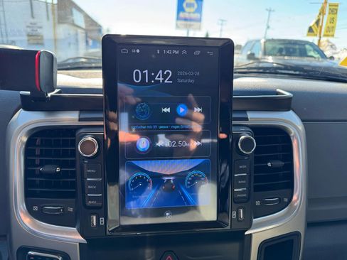 Used 2014 RAM 1500 Big Horn image 15