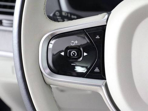 Certified 2023 Volvo XC90 T8 Plus w/ Protection Package Premier image 10