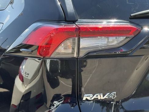 Used 2025 Toyota RAV4 XLE FWD image 6