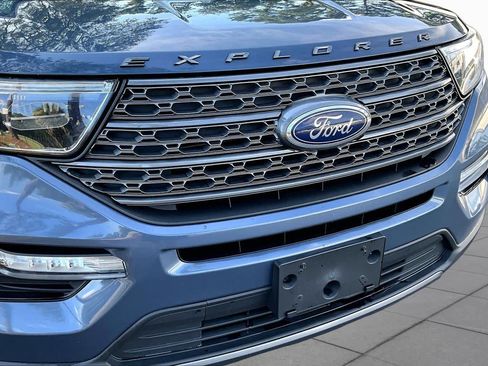 Used 2021 Ford Explorer XLT w/ Equipment Group 202A RWD image 30