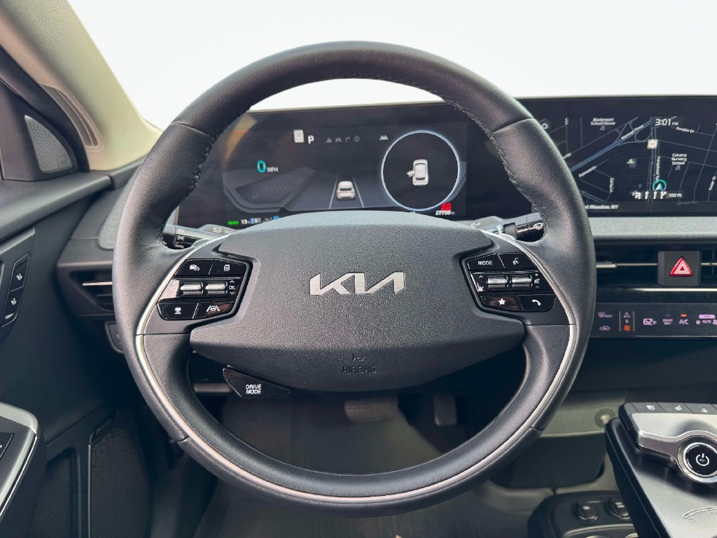Certified 2022 Kia EV6 Wind AWD/4WD image 14