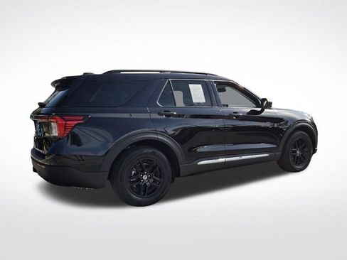 Used 2025 Ford Explorer Active RWD image 3
