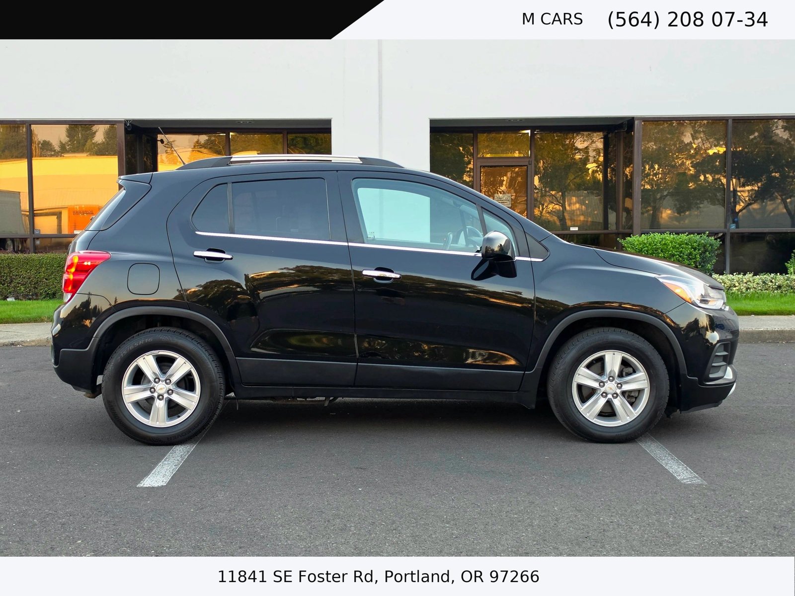 Used 2020 Chevrolet Trax LT w/ LT Convenience Package FWD image 5