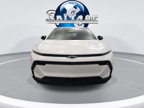 New 2026 Chevrolet Equinox EV LT image 3