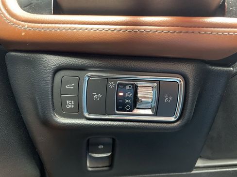 Used 2021 Lincoln Nautilus Reserve w/ Equipment Group 201A image 27