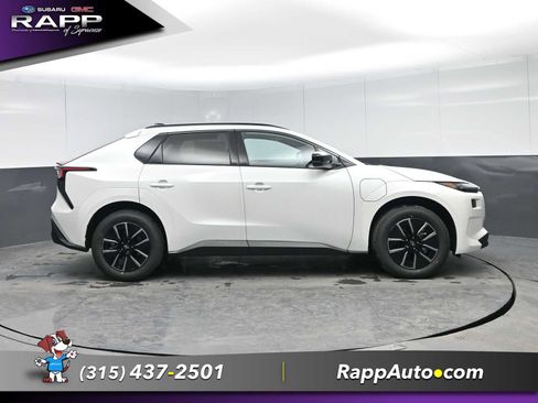 New 2026 Subaru Solterra Premium image 3