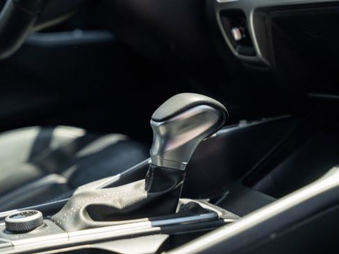 Used 2023 Kia Sorento X-Line EX image 32