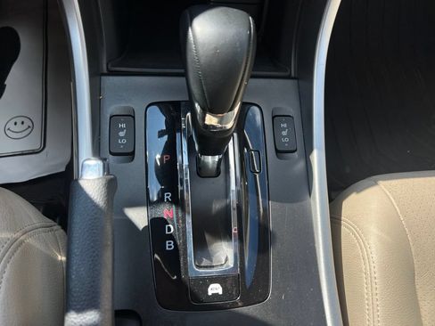 Used 2014 Honda Accord Touring image 26