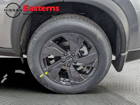 New 2026 Nissan Rogue SV image 10