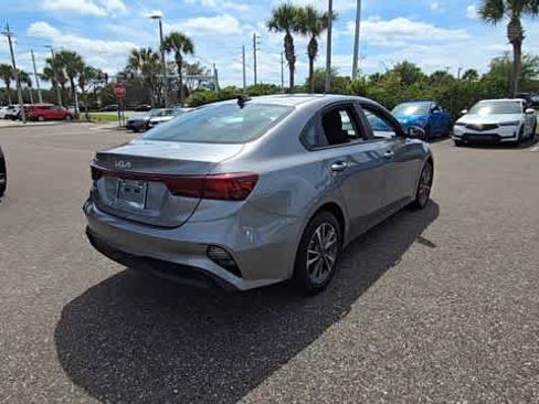 Used 2024 Kia Forte LXS FWD image 8