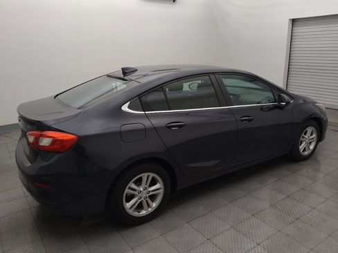 Used 2016 Chevrolet Cruze LT FWD image 10