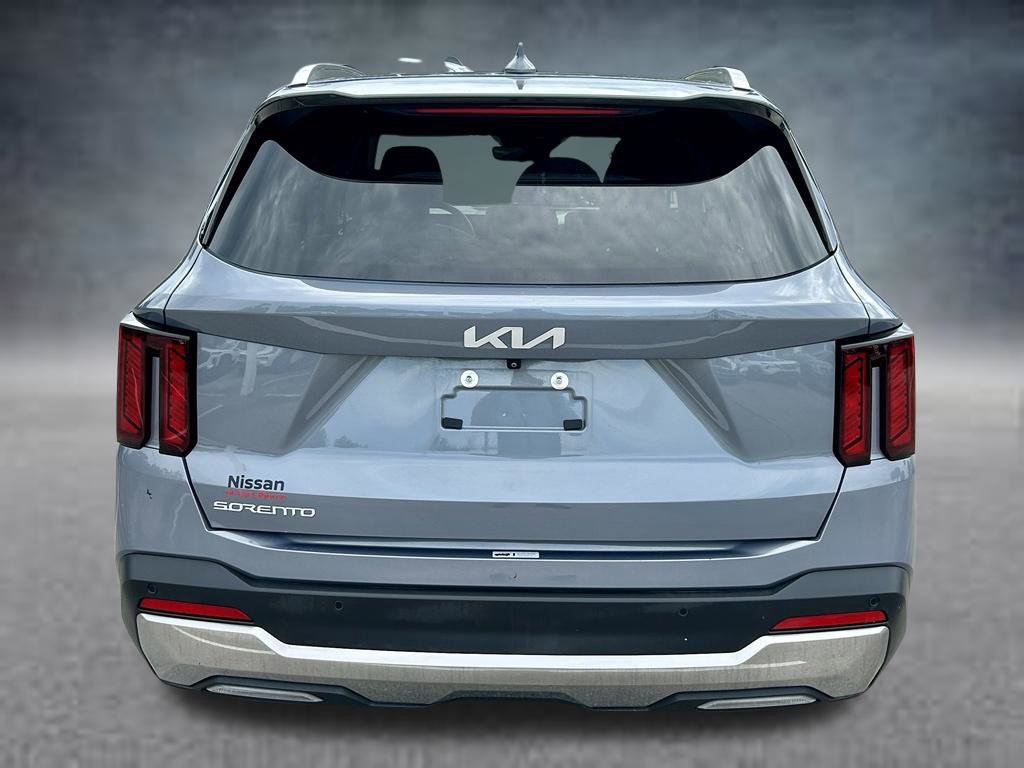 Used 2024 Kia Sorento S w/ Panoramic Sunroof Package FWD image 7
