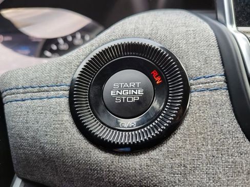 Used 2024 Jeep Compass Latitude image 26