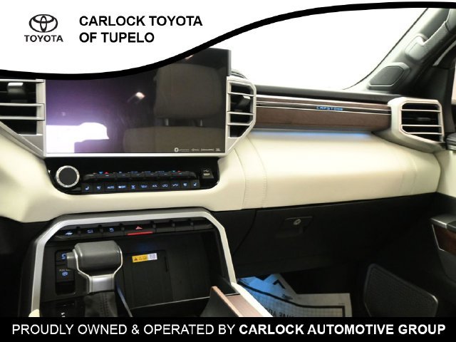 Used 2024 Toyota Sequoia Capstone AWD/4WD image 29