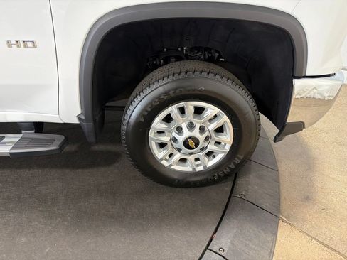 Certified 2025 Chevrolet Silverado 2500 LT w/ Convenience Package AWD/4WD image 36