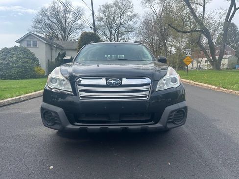 Used 2013 Subaru Outback 2.5i image 3