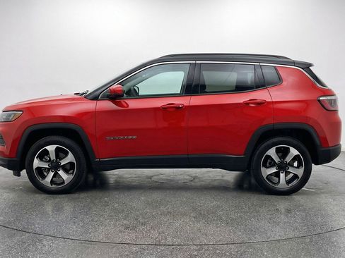 Used 2025 Jeep Compass Trailhawk AWD/4WD image 5
