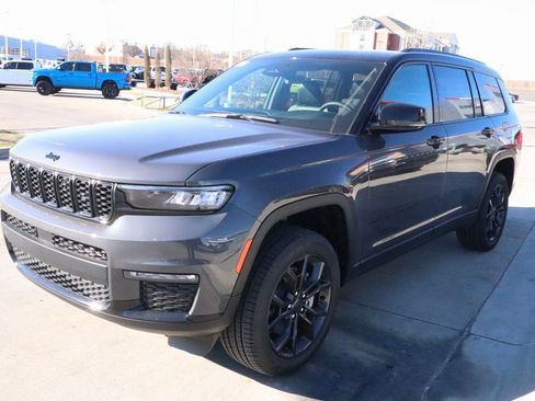 New 2025 Jeep Grand Cherokee L Limited AWD/4WD image 11