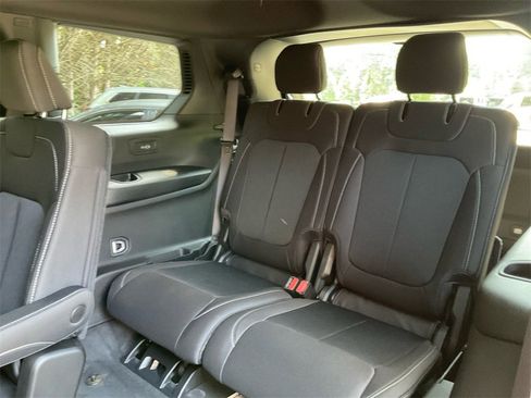 New 2025 Jeep Grand Cherokee L Laredo w/ Luxury Tech Group I image 28