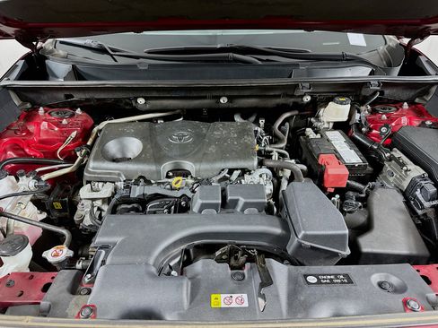 Used 2022 Toyota RAV4 LE image 30