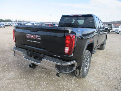 New 2026 GMC Sierra 2500 SLE w/ SLE Value Package; image 5