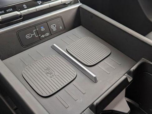 Used 2025 Hyundai Santa Fe SEL image 15