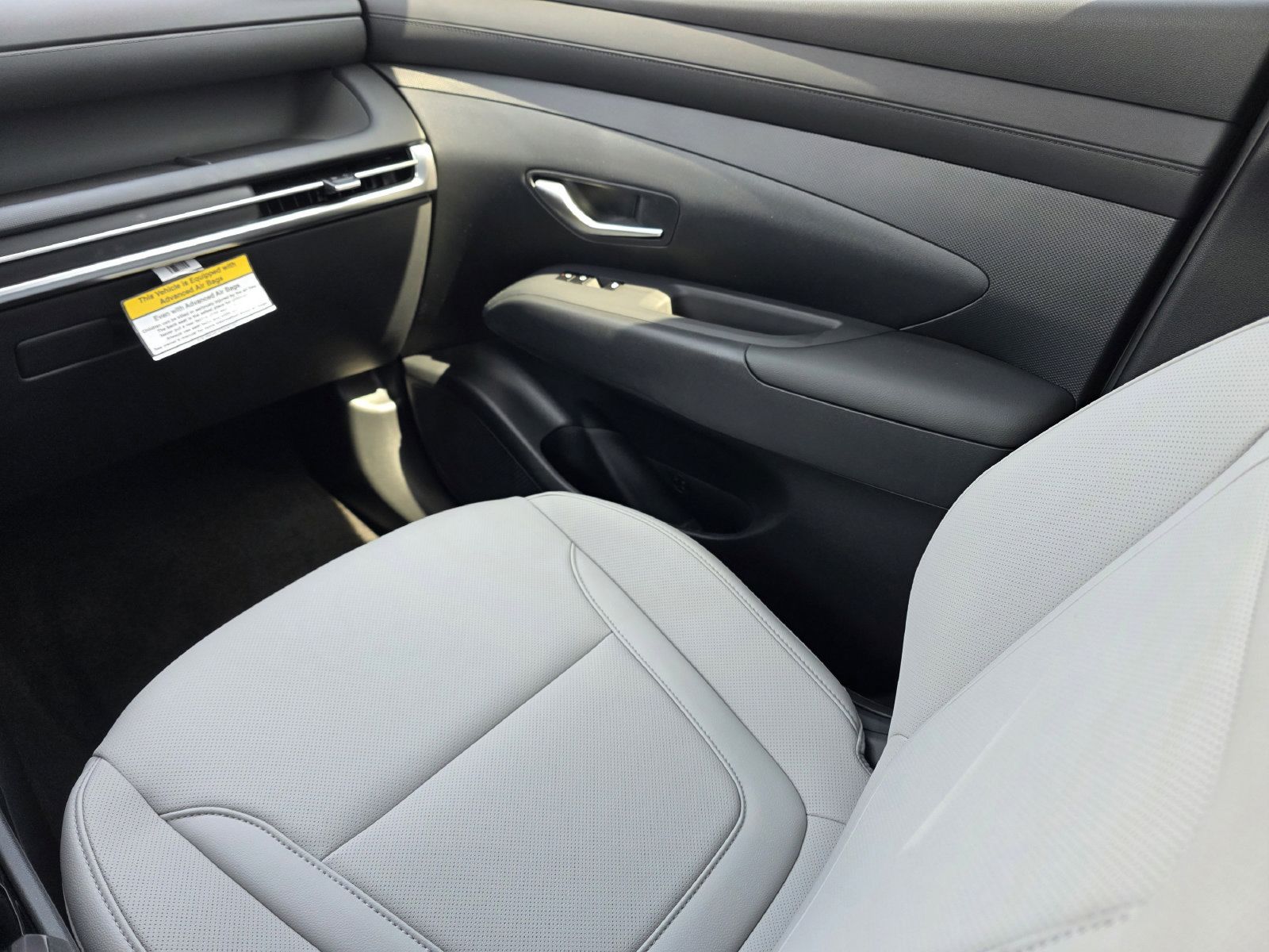 Used 2026 Hyundai Santa Cruz SEL FWD image 18