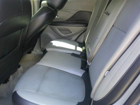 Used 2013 Buick Encore FWD image 17